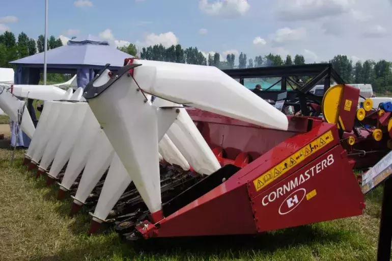 Жатка для уборки кукурузы CornMaster 8