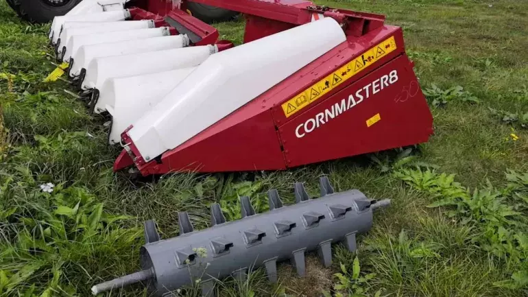 Жатка для уборки кукурузы CornMaster 8